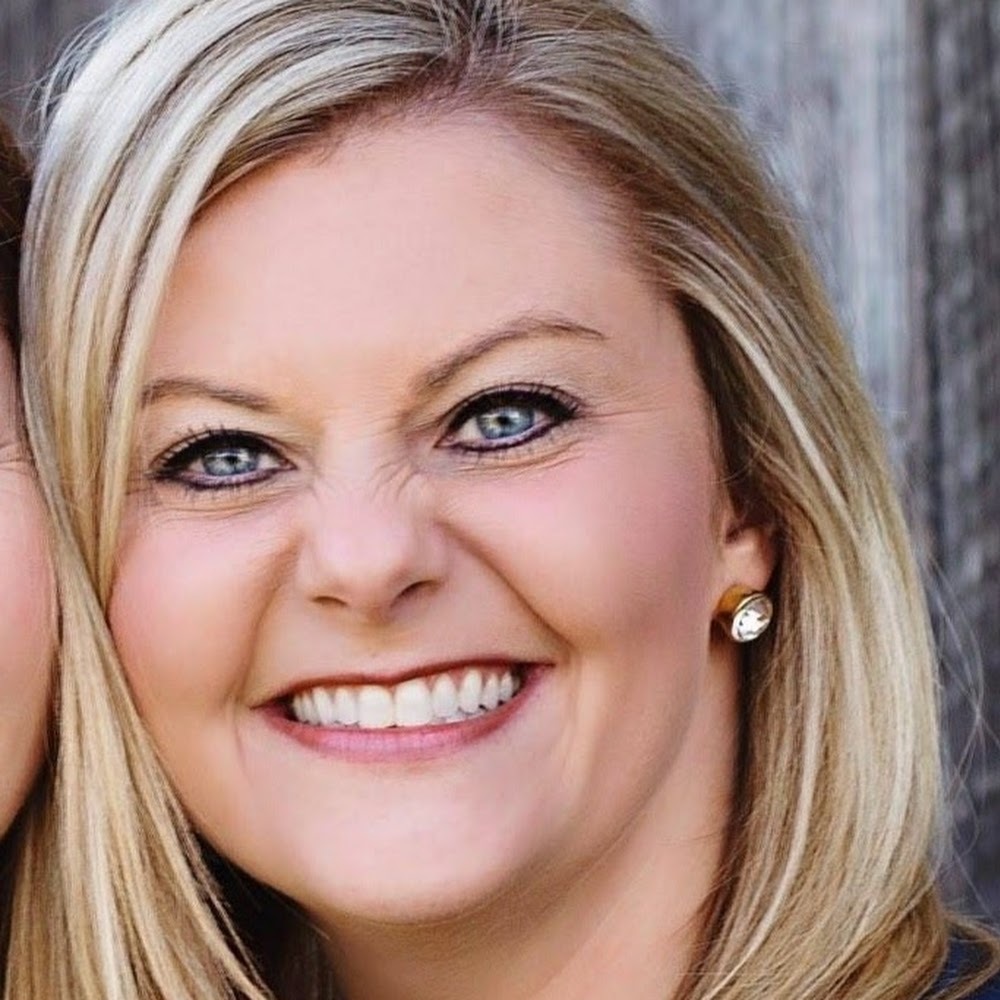 Meet your Posher, Whitney